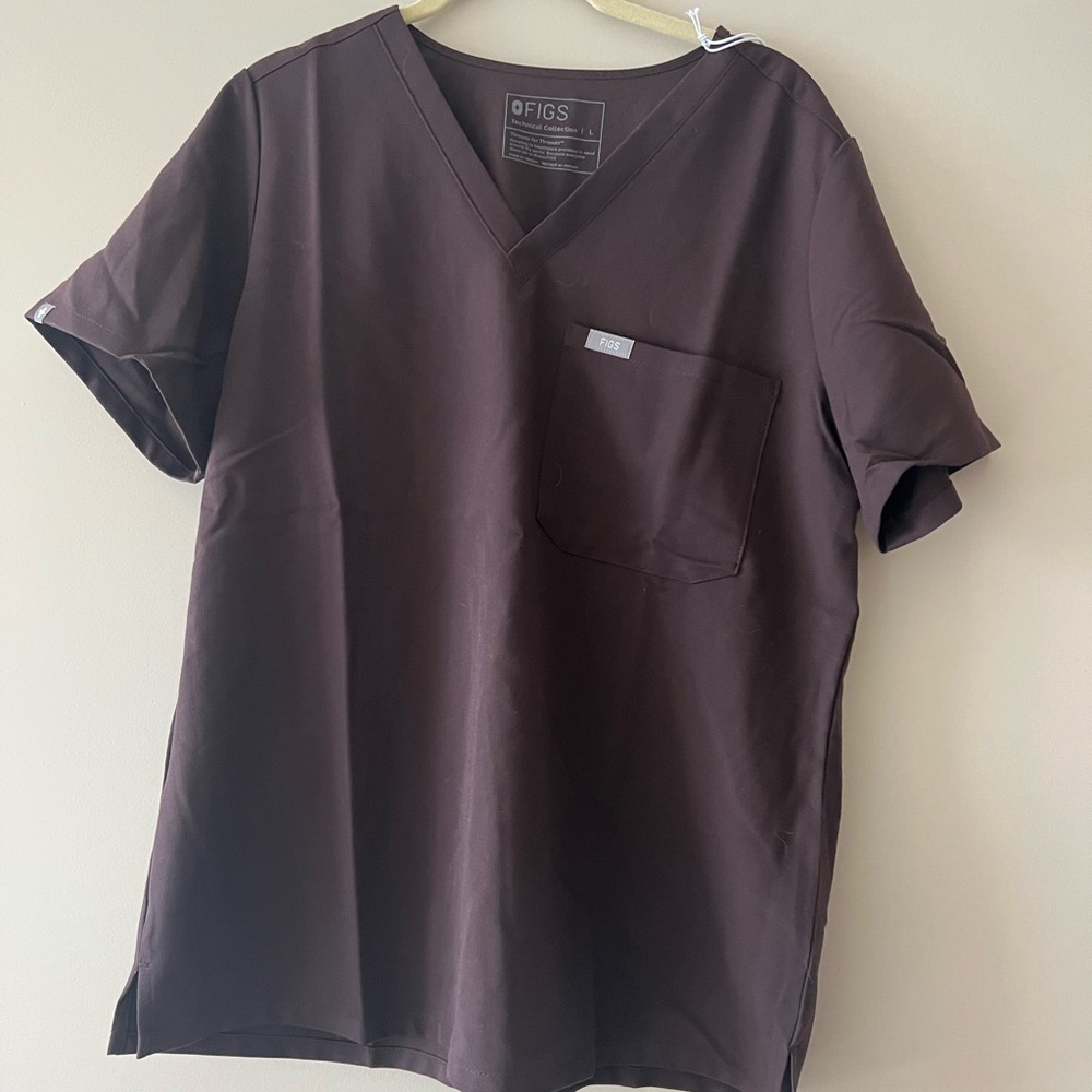 Figs Catarina One Pocket Scrub Top in Espresso